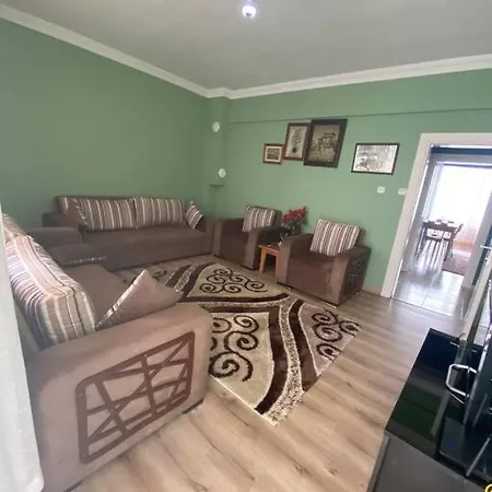Grosse Ferienwohnung In Alanya Zentrum Apartamento